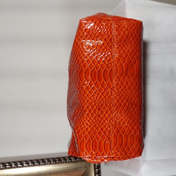 Chi by Carlos Falchi Croc Embossed Faux Leather Shoulder Bag - Picture 6 of 10